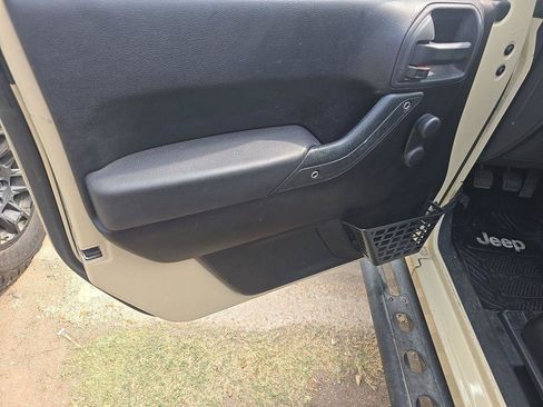 Used 2011 Jeep Wrangler Sport AWD/4WD image 10