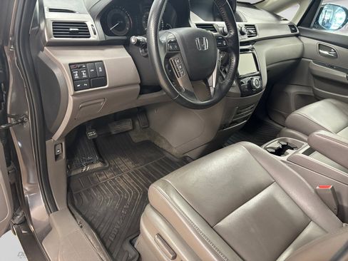 Used 2015 Honda Odyssey Touring image 39