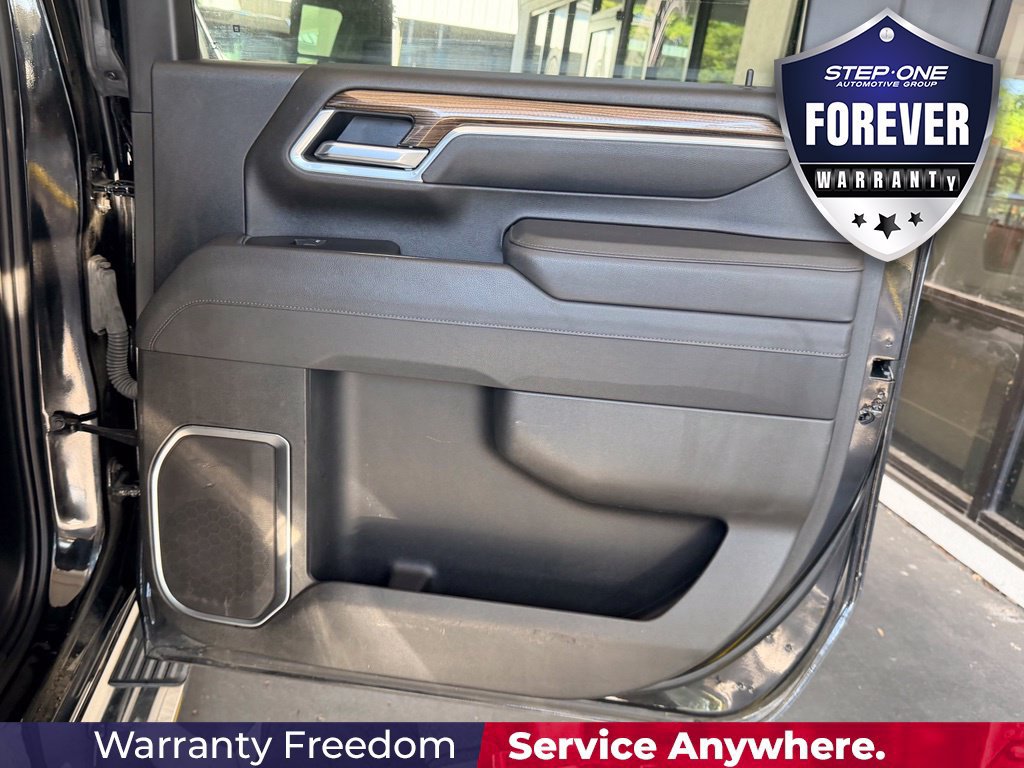 Used 2025 Chevrolet Silverado 2500 LT w/ Convenience Package AWD/4WD image 31