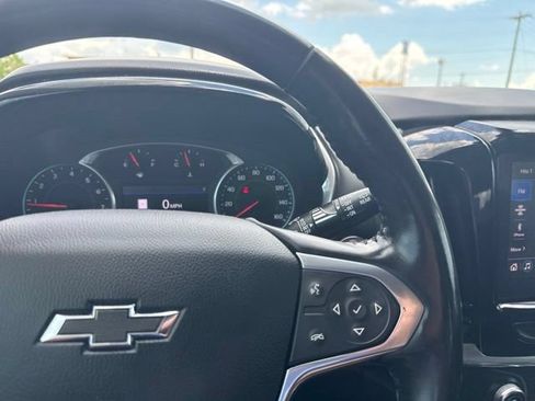 Used 2021 Chevrolet Traverse RS FWD image 14