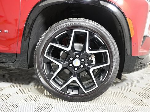 New 2026 Chevrolet Traverse High Country w/ LPO, Floor Liner Package image 11