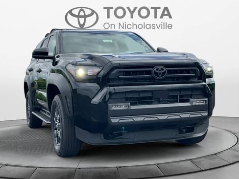 New 2026 Toyota 4Runner SR5 AWD/4WD image 7