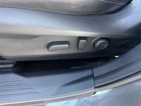 Certified 2022 Subaru Outback Limited image 12