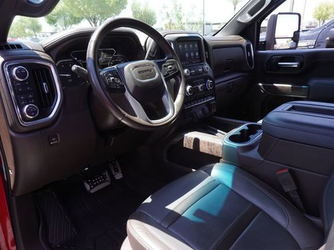 Used 2022 GMC Sierra 3500 Denali AWD/4WD image 18
