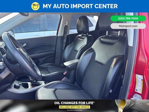 Used 2018 Jeep Compass Latitude w/ Popular Equipment Group AWD/4WD image 12