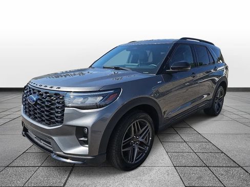 Used 2025 Ford Explorer ST-Line w/ ST-Line Street Pack AWD/4WD image 1
