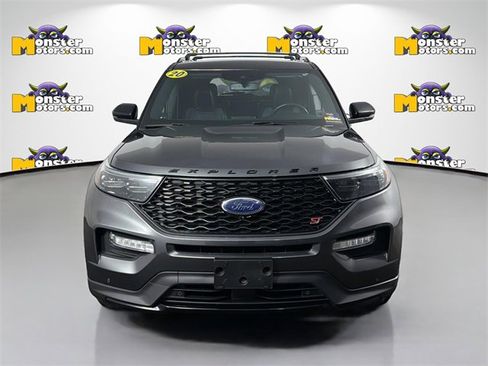Used 2020 Ford Explorer ST image 2