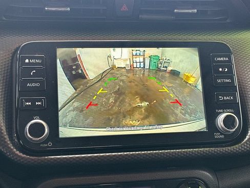 Used 2021 Nissan Kicks SV FWD image 17