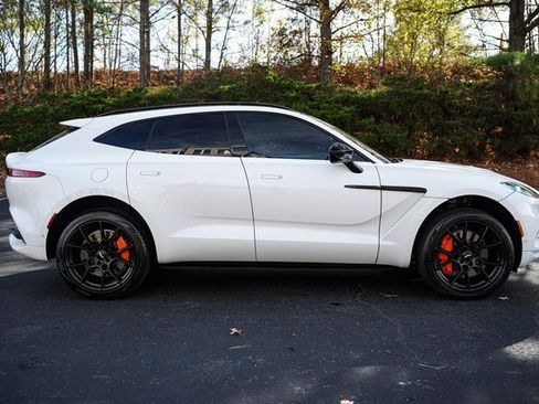 Used 2022 Aston Martin DBX image 13