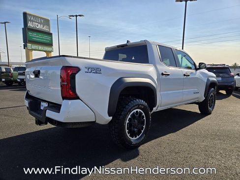 Used 2024 Toyota Tacoma TRD Off-Road AWD/4WD image 6