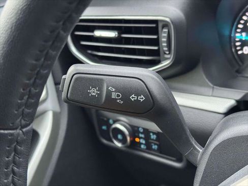 Used 2023 Ford Explorer XLT w/ Equipment Group 202A image 20