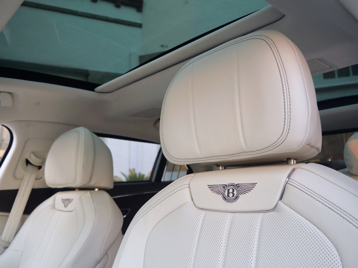 New 2026 Bentley Flying Spur V8 AWD/4WD image 19