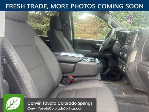 Used 2024 Chevrolet Silverado 1500 Custom Trail Boss w/ LPO, Dark Essentials Package AWD/4WD image 9
