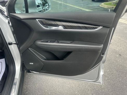 Used 2020 Cadillac XT6 Premium Luxury FWD image 10