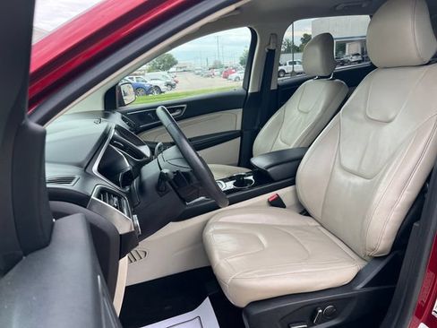 Used 2018 Ford Edge Titanium w/ Technology Package FWD image 33