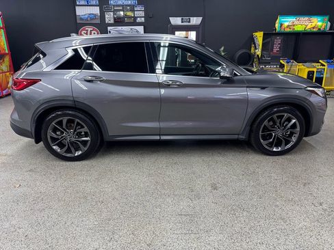 Used 2019 INFINITI QX50 Essential w/ Sensory Package AWD/4WD image 6