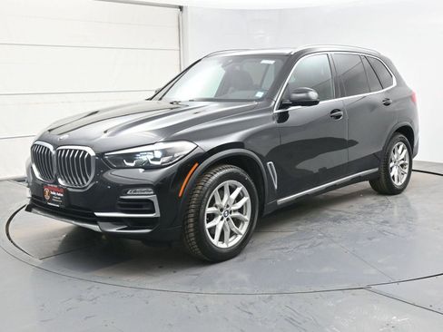 Used 2021 BMW X5 xDrive40i w/ Premium Package image 1