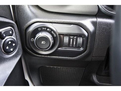 Used 2022 Jeep Wrangler Unlimited Sport AWD/4WD image 21