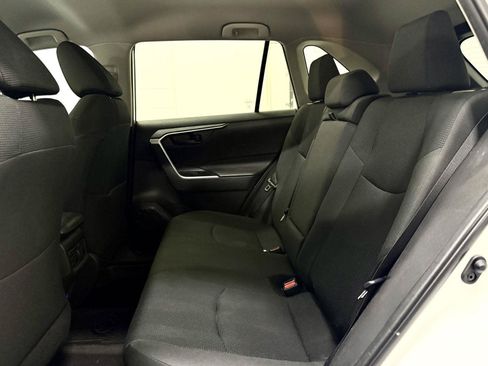 Used 2023 Toyota RAV4 LE AWD/4WD image 19