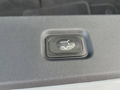 Certified 2025 Ford Expedition Active RWD image 13