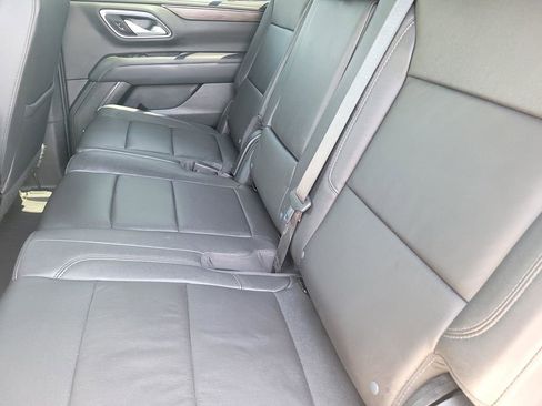 Used 2022 Chevrolet Tahoe LT w/ Luxury Package RWD image 11