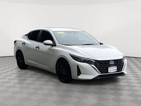 Certified 2024 Nissan Sentra S FWD image 3