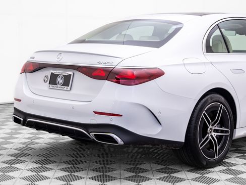 New 2026 Mercedes-Benz E 450 4MATIC Sedan image 39
