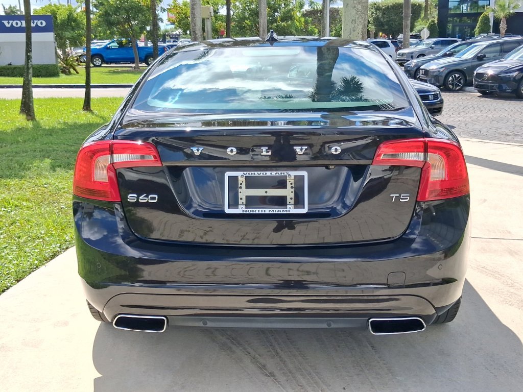 Used 2015 Volvo S60 T5 Platinum FWD image 5