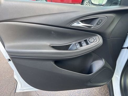 Used 2024 Buick Encore GX Preferred image 8