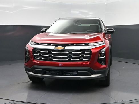 New 2026 Chevrolet Equinox LT w/ Convenience Package II AWD/4WD image 4