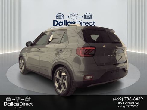 Used 2023 Hyundai Venue SEL image 8