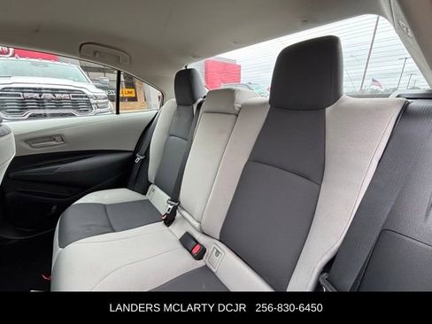 Used 2025 Toyota Corolla LE image 15