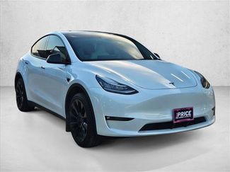 Used 2023 Tesla Model Y Long Range AWD/4WD video 3