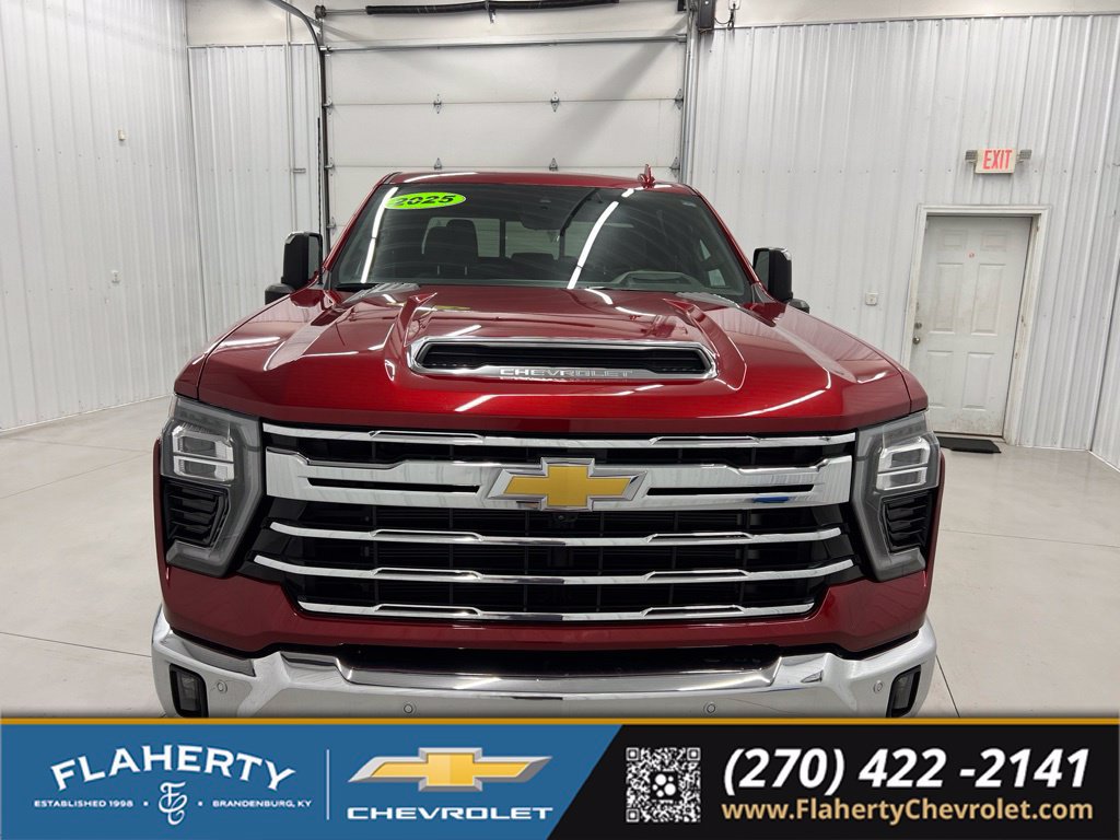 Used 2025 Chevrolet Silverado 3500 LTZ w/ LTZ Premium Package AWD/4WD image 7
