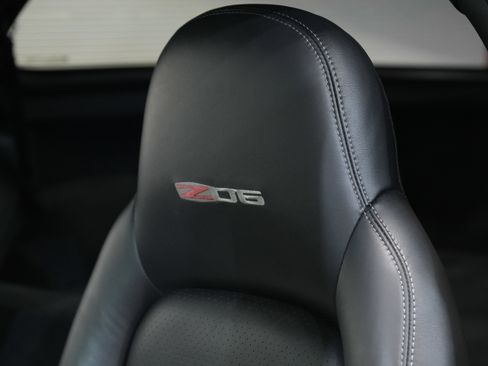 Used 2007 Chevrolet Corvette Z06 w/ Preferred Equipment Group image 25