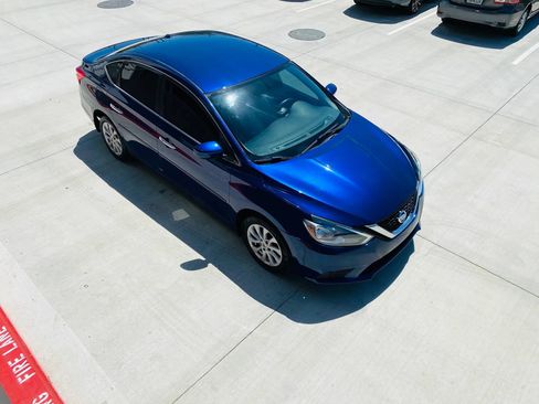 Used 2019 Nissan Sentra SV FWD image 8