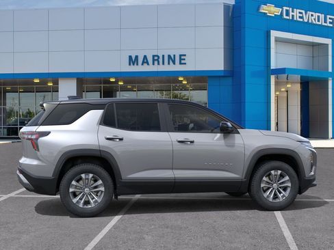New 2026 Chevrolet Equinox LT w/ Safety and Technology Package FWD image 5