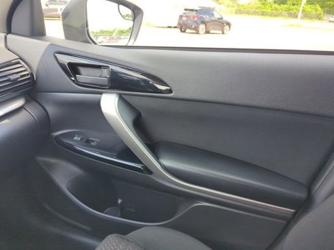 Used 2024 Mitsubishi Eclipse Cross LE image 27