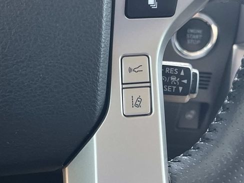 Used 2024 Toyota 4Runner SR5 Premium w/ Moonroof Package AWD/4WD image 38