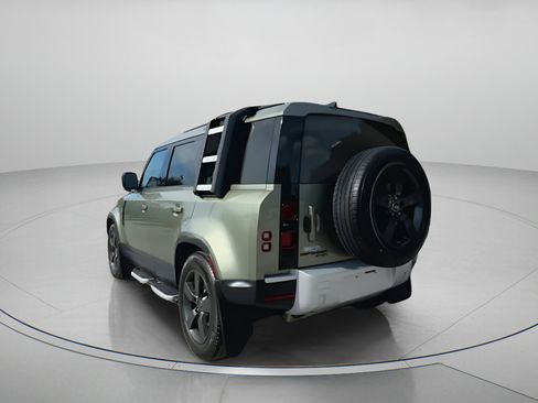 Used 2020 Land Rover Defender 110 HSE image 22