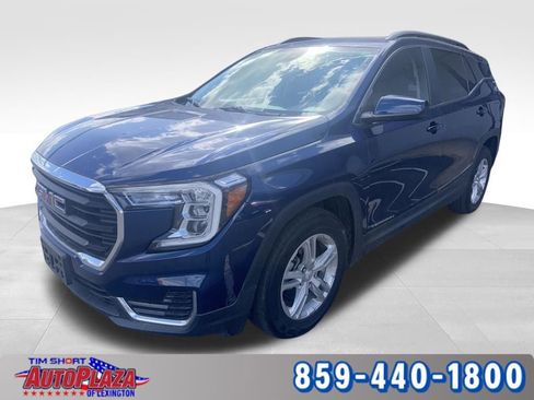 Used 2022 GMC Terrain SLE w/ Driver Convenience Package FWD image 1
