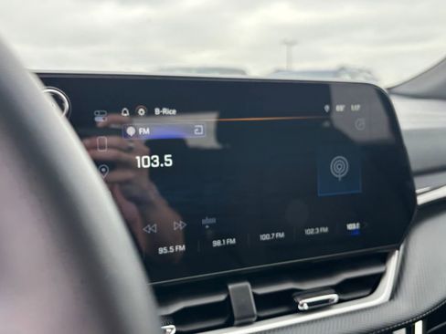 Used 2026 Chevrolet Equinox LT image 22