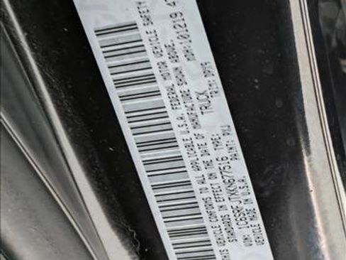 Used 2019 RAM 1500 Laramie image 22