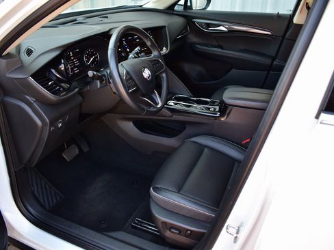 Used 2023 Buick Envision Essence image 16