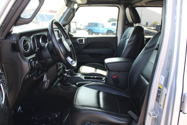 Used 2023 Jeep Wrangler Unlimited Sahara w/ Cold Weather Group AWD/4WD image 44