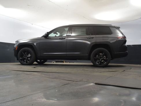 New 2025 Jeep Grand Cherokee L Altitude image 49