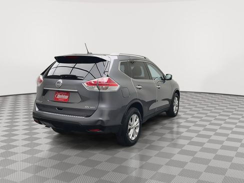Used 2016 Nissan Rogue SV AWD/4WD image 32