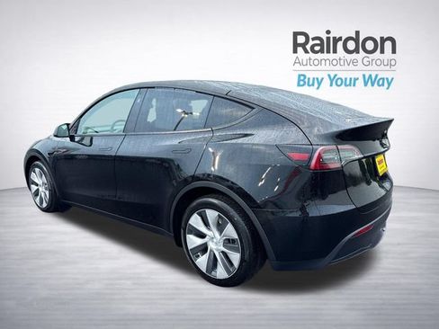 Used 2024 Tesla Model Y Long Range AWD/4WD image 5