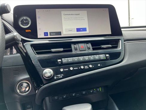 Certified 2024 Lexus ES 300h F Sport w/ Accessory Package (Z2) image 29