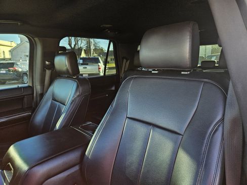 Used 2019 Ford Expedition XLT w/ Equipment Group 202A image 13
